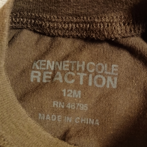 Kenneth Cole Reaction Baby Brown Tee, Name On Buttons, Size 12 Months - Picture 7 of 7